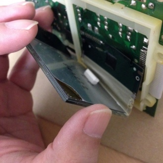 角からの反射材剥離