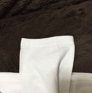 Tシャツ袖口