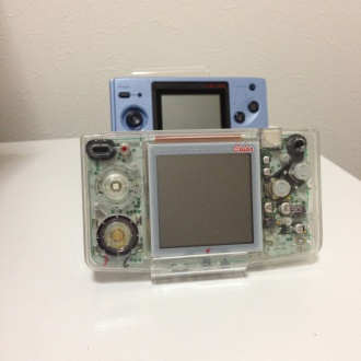 ネオジオポケットカラー後期型、前期型