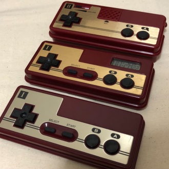ファミコン コントローラ型雑貨 集合写真