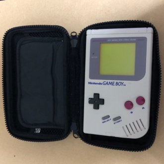 複数の3DSLL用ケースにゲームボーイを入れてみるテスト